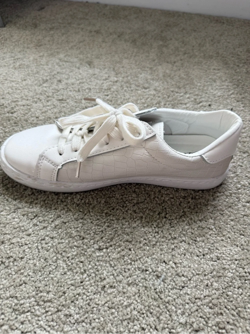 Vintage Havana White Sneakers with Gold Star